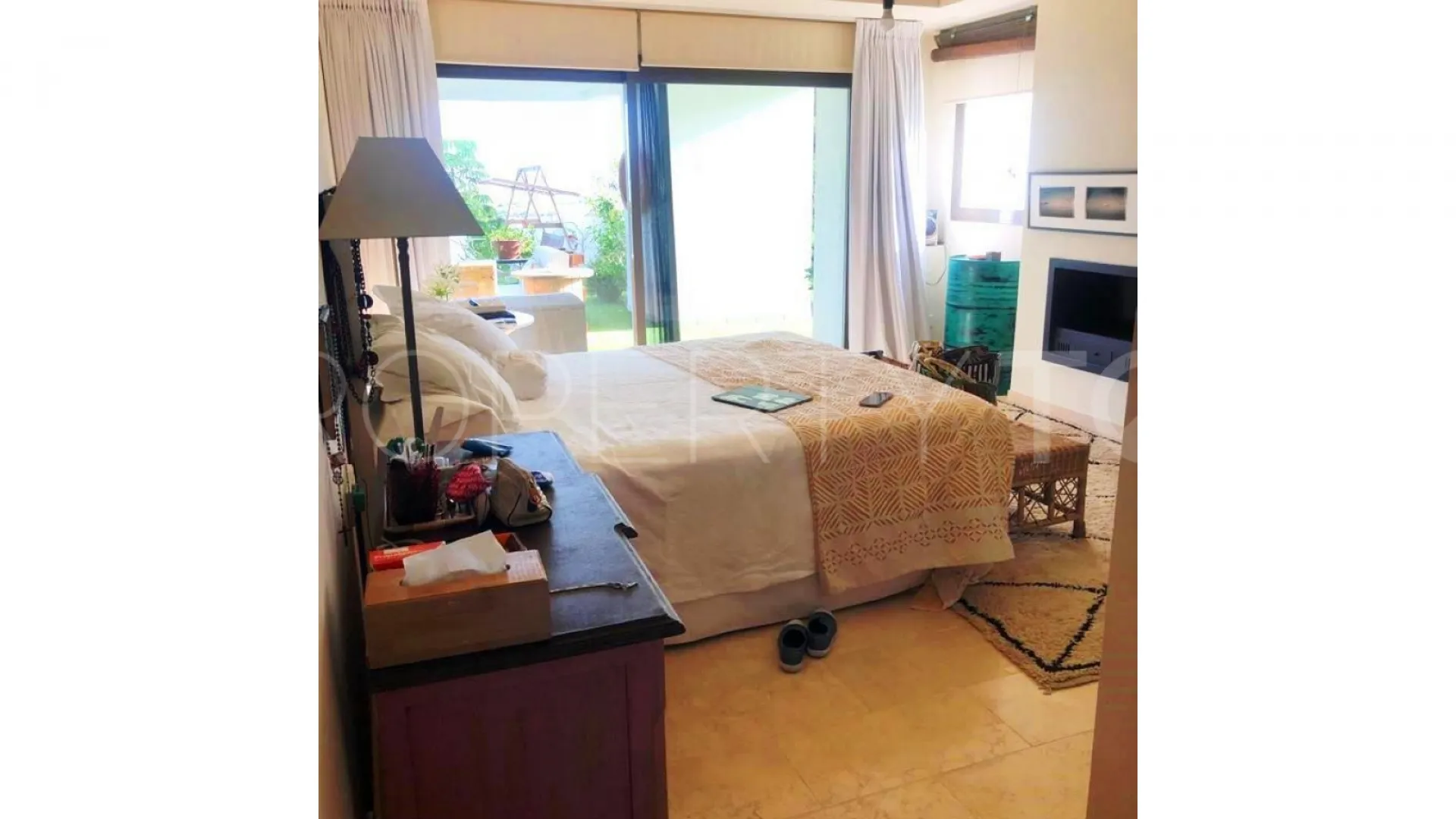 For sale ground floor apartment in Finca Cortesin
