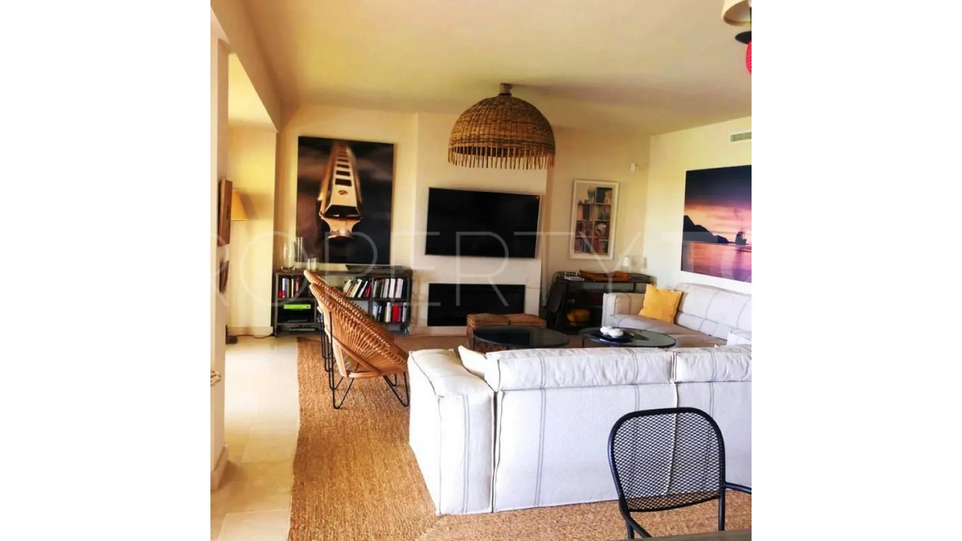 For sale ground floor apartment in Finca Cortesin