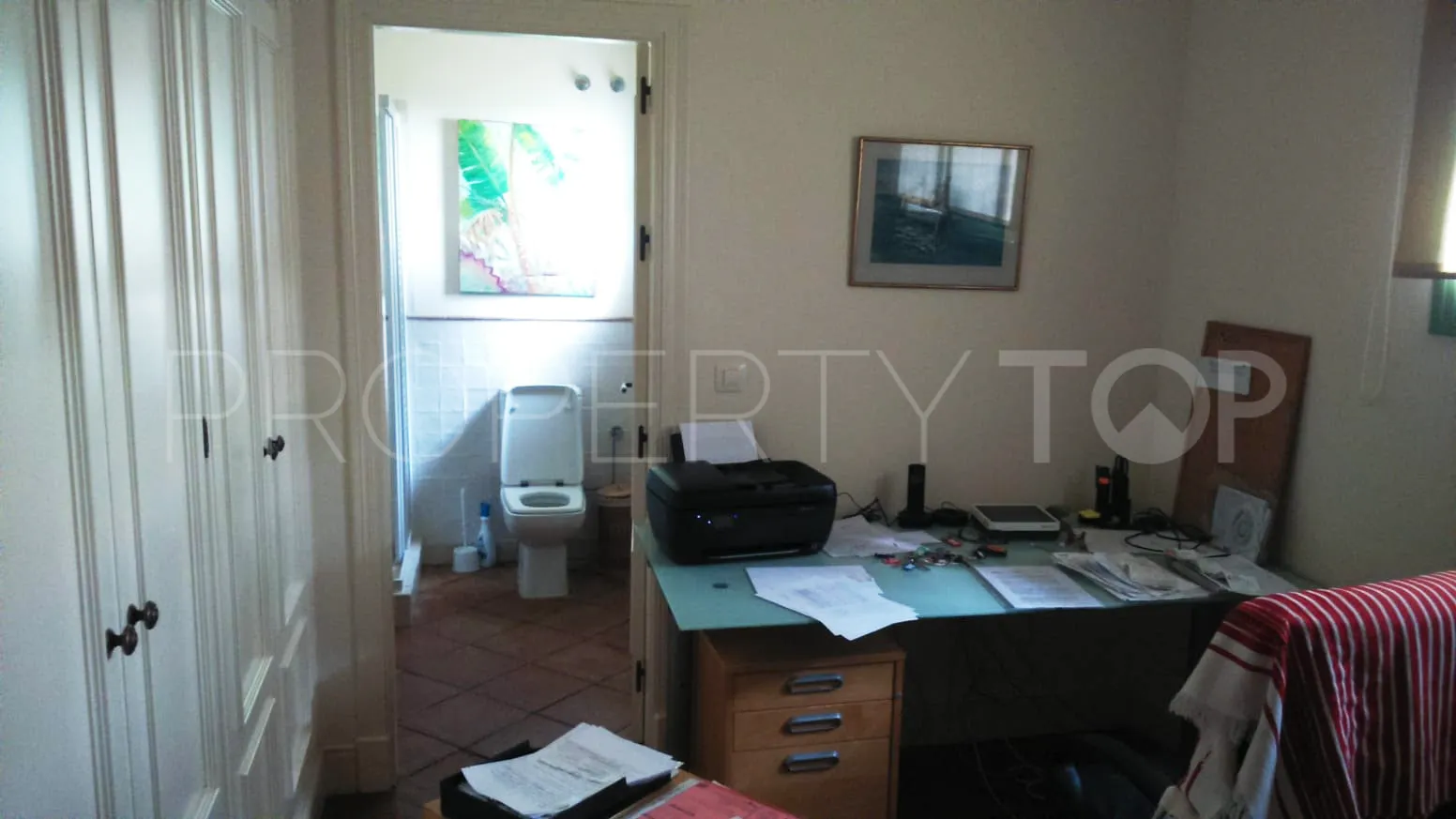 Buy villa in Torreguadiaro with 4 bedrooms