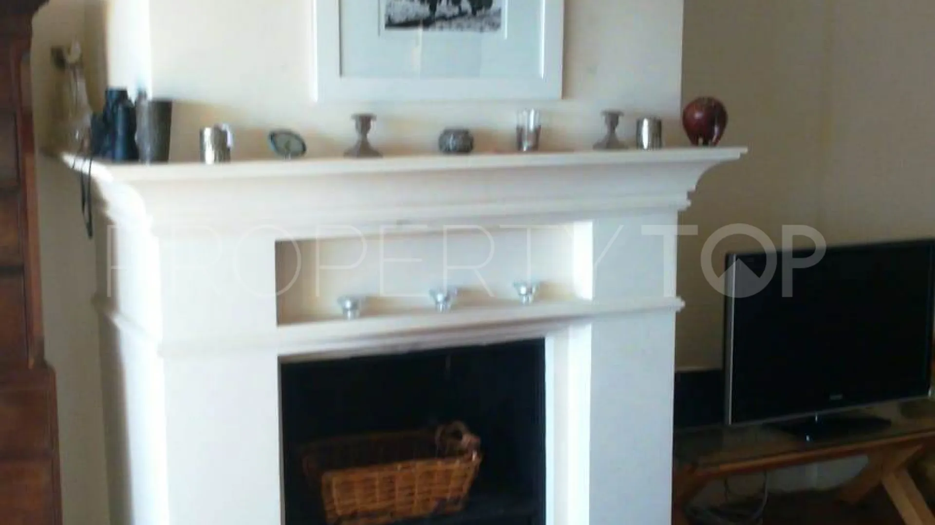 Buy villa in Torreguadiaro with 4 bedrooms
