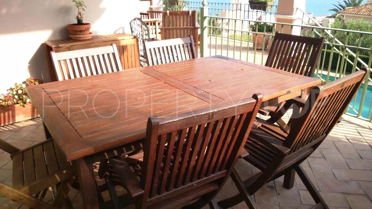 Buy villa in Torreguadiaro with 4 bedrooms