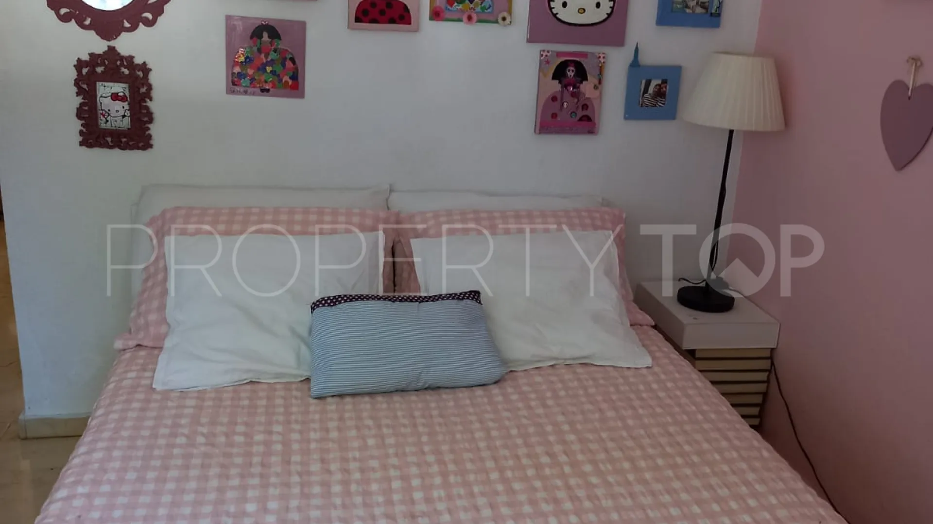 2 bedrooms Zona Casino apartment for sale