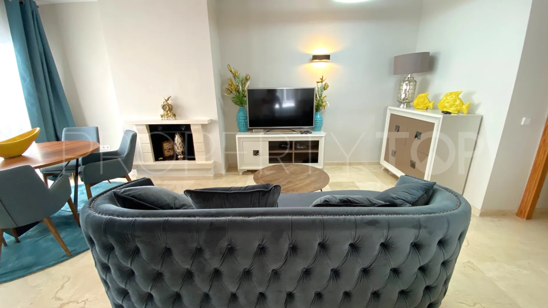 Comprar apartamento con 2 dormitorios en Los Pinos de Aloha