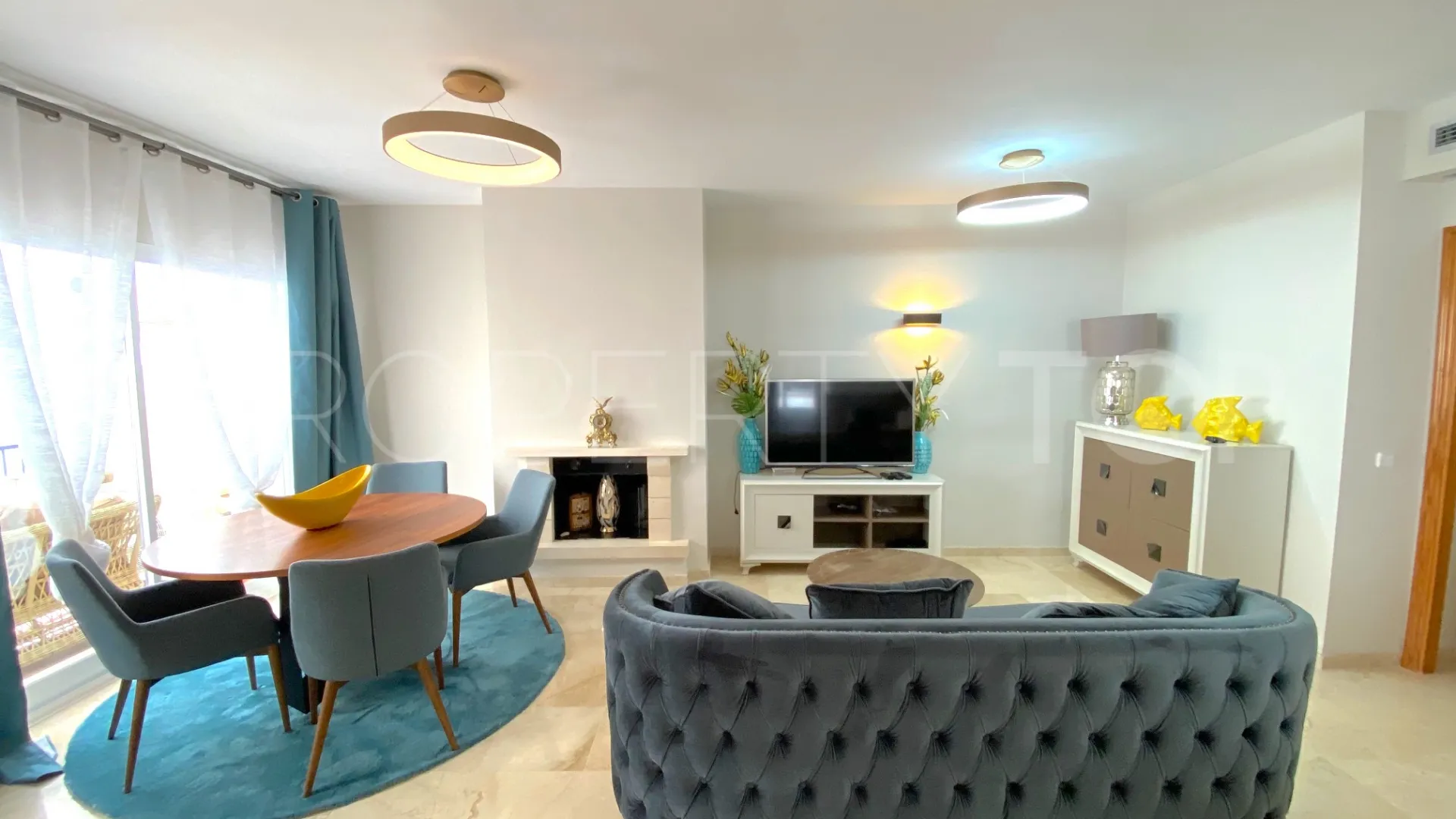 Comprar apartamento con 2 dormitorios en Los Pinos de Aloha