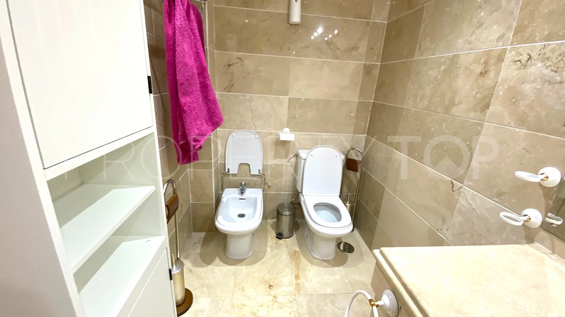 Comprar apartamento con 2 dormitorios en Los Pinos de Aloha