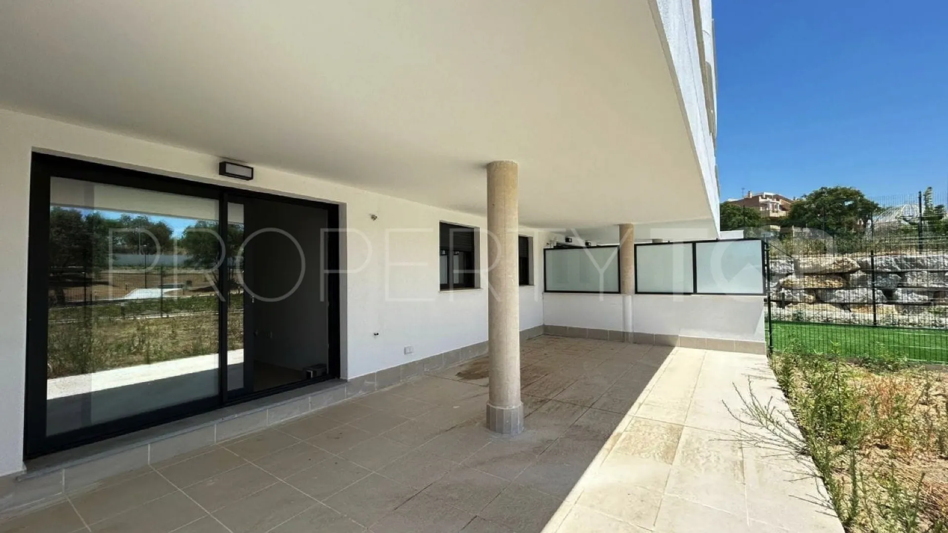 Buy ground floor apartment in Las Joyas