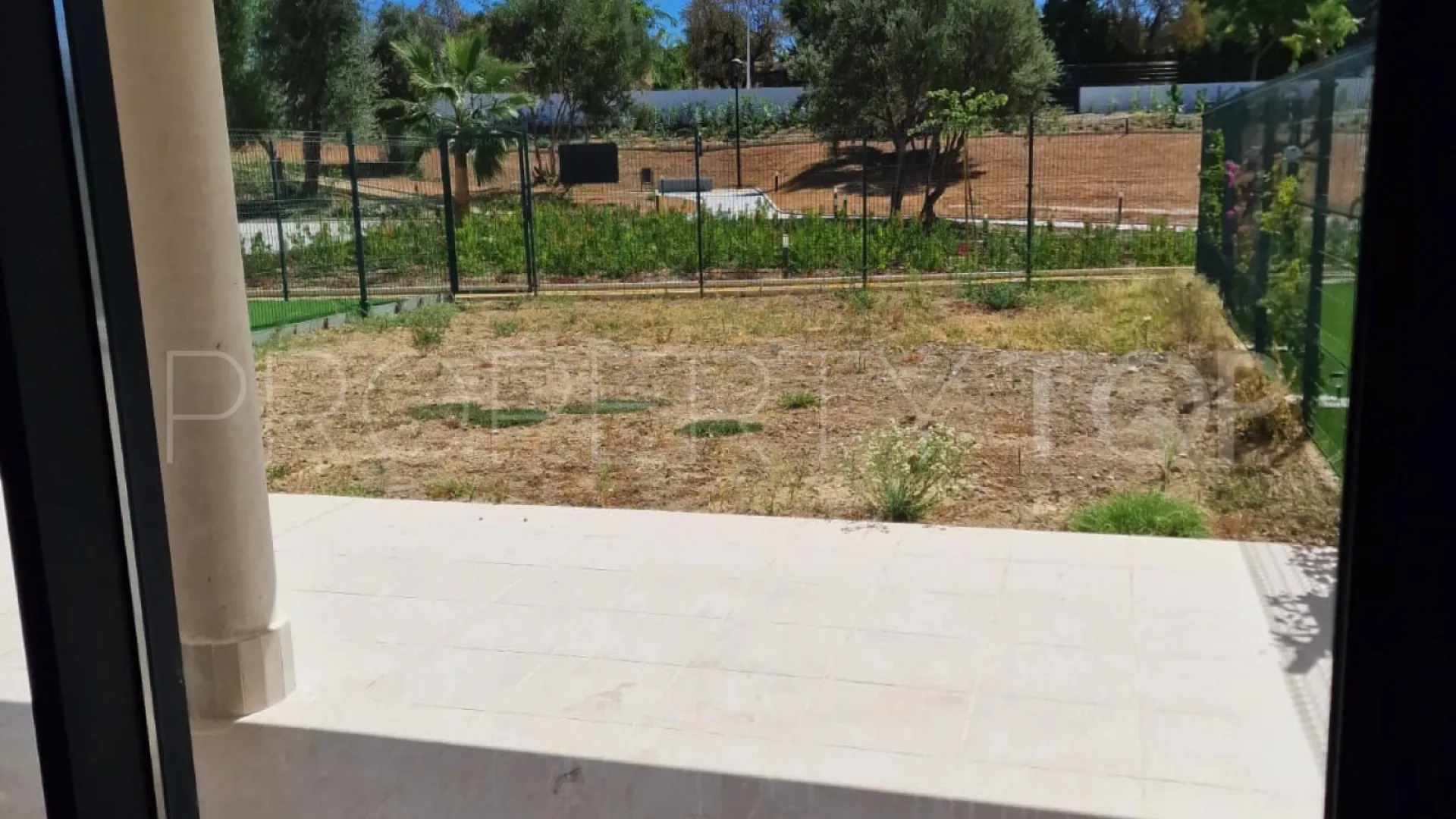 Buy ground floor apartment in Las Joyas