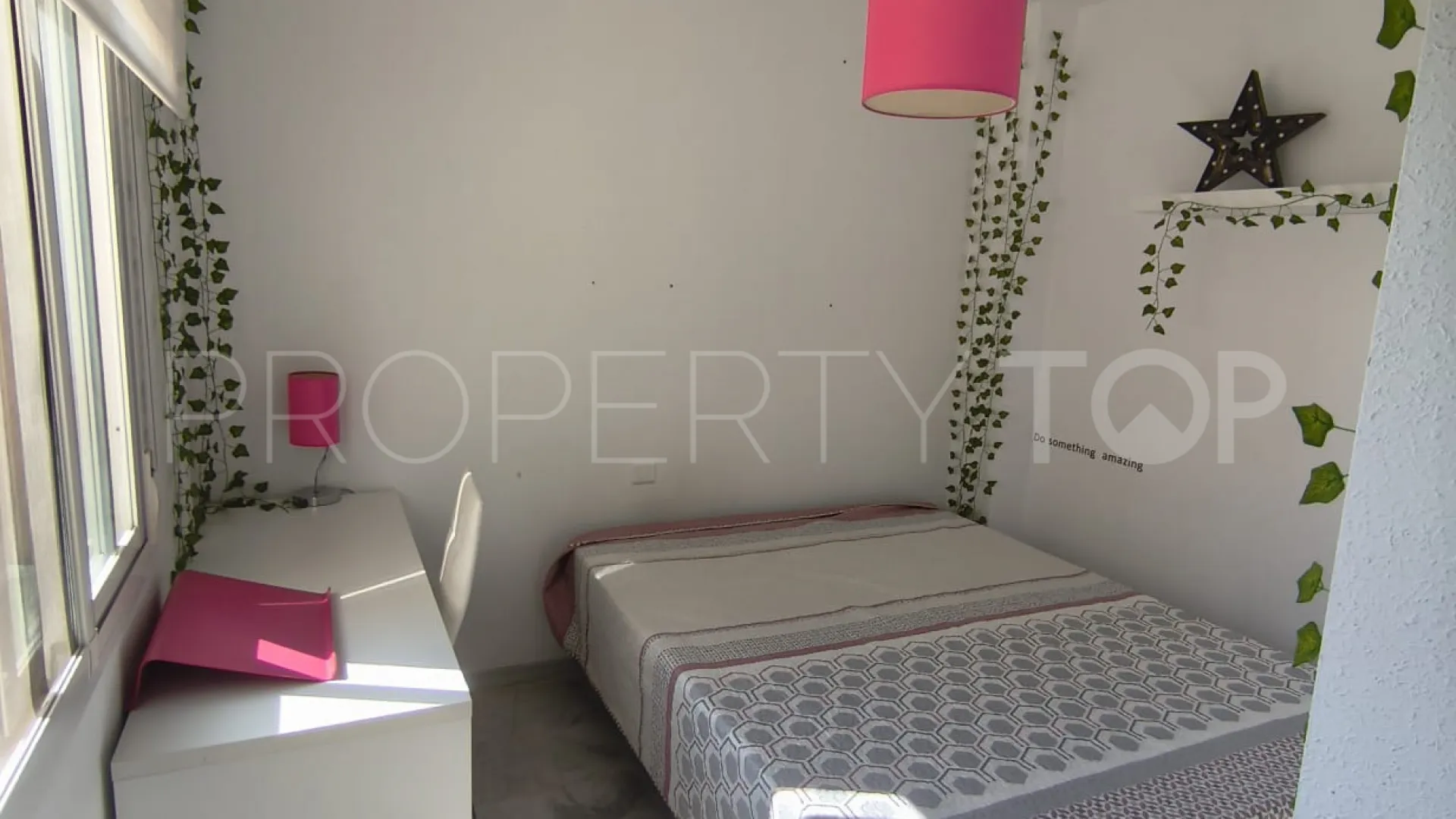 Apartamento de 3 dormitorios a la venta en Doña Julia
