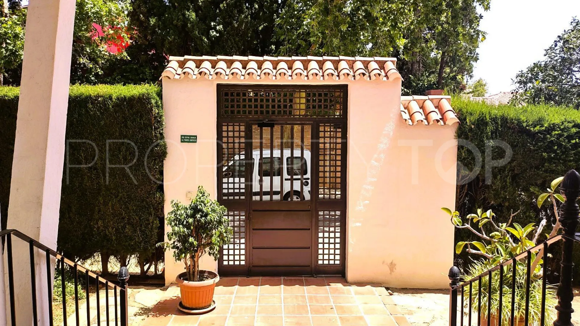 Comprar apartamento planta baja en Marbella Centro con 2 dormitorios