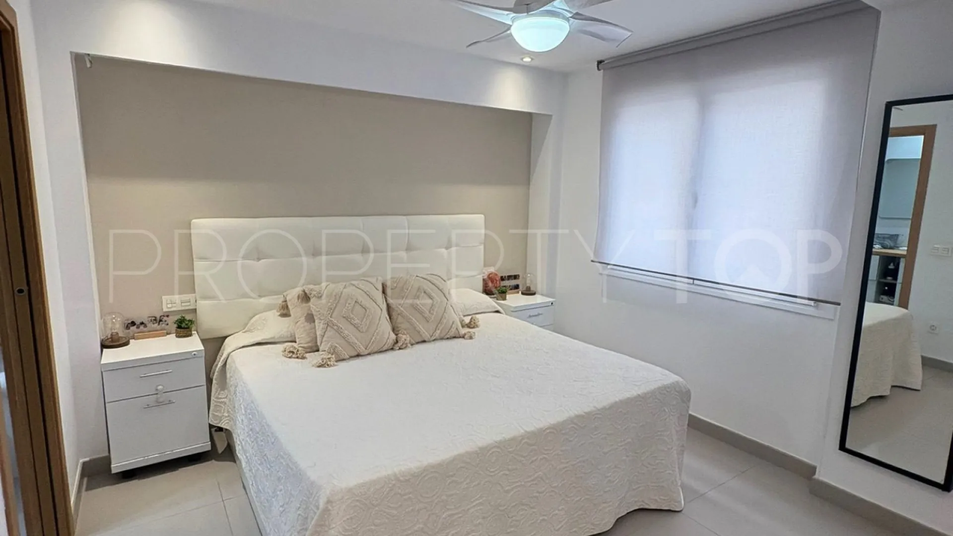 Comprar apartamento planta baja en Marbella Centro con 2 dormitorios