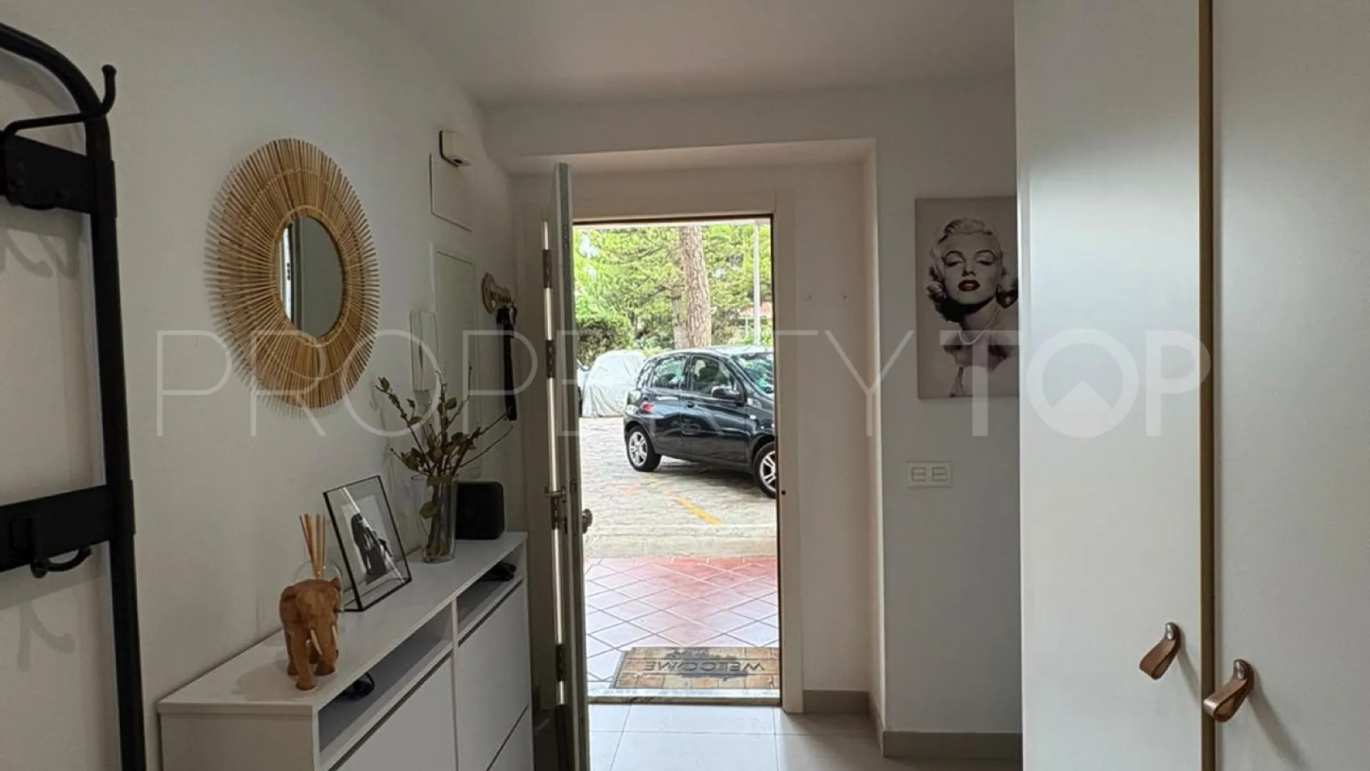 Comprar apartamento planta baja en Marbella Centro con 2 dormitorios
