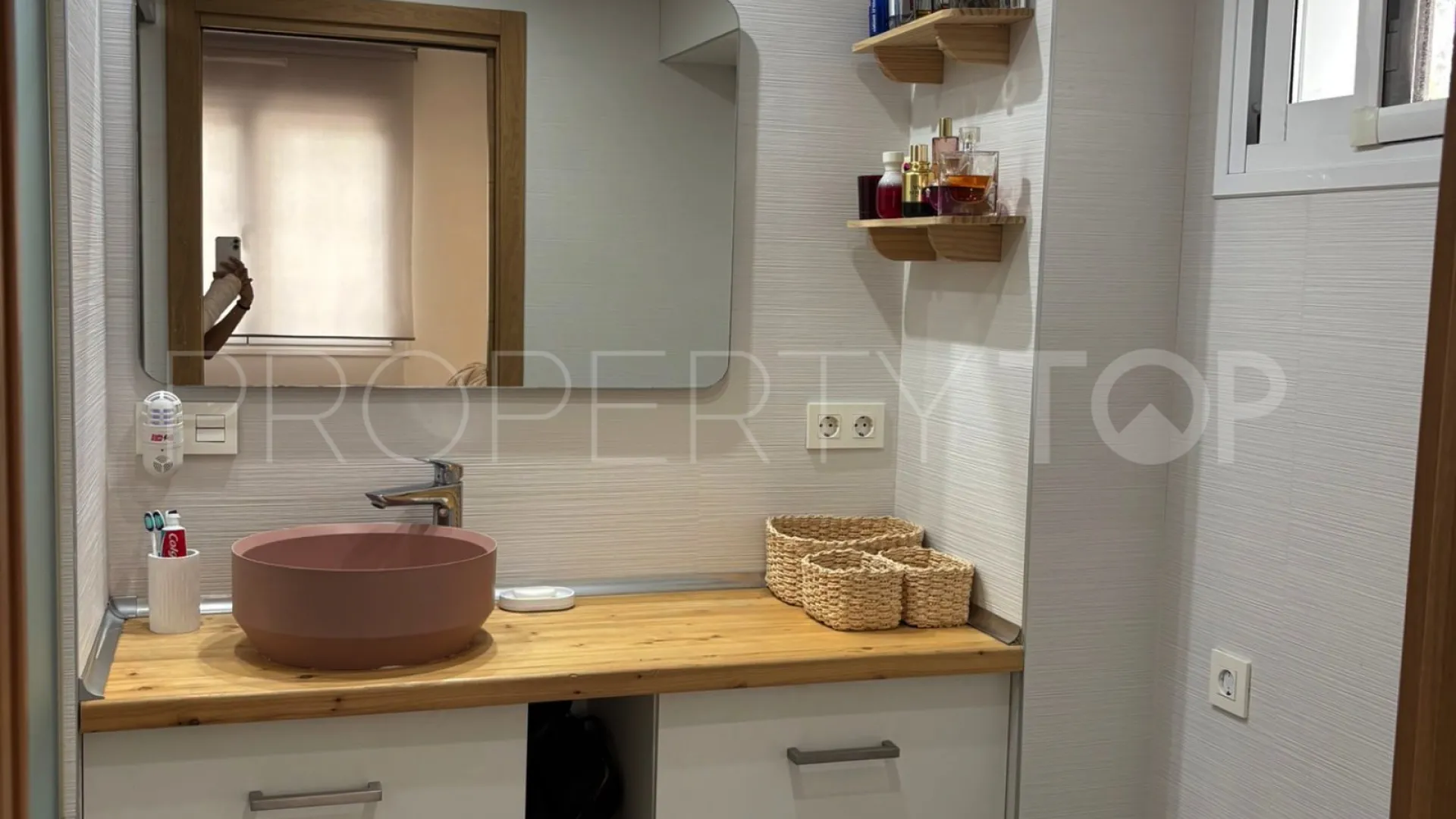 Comprar apartamento planta baja en Marbella Centro con 2 dormitorios