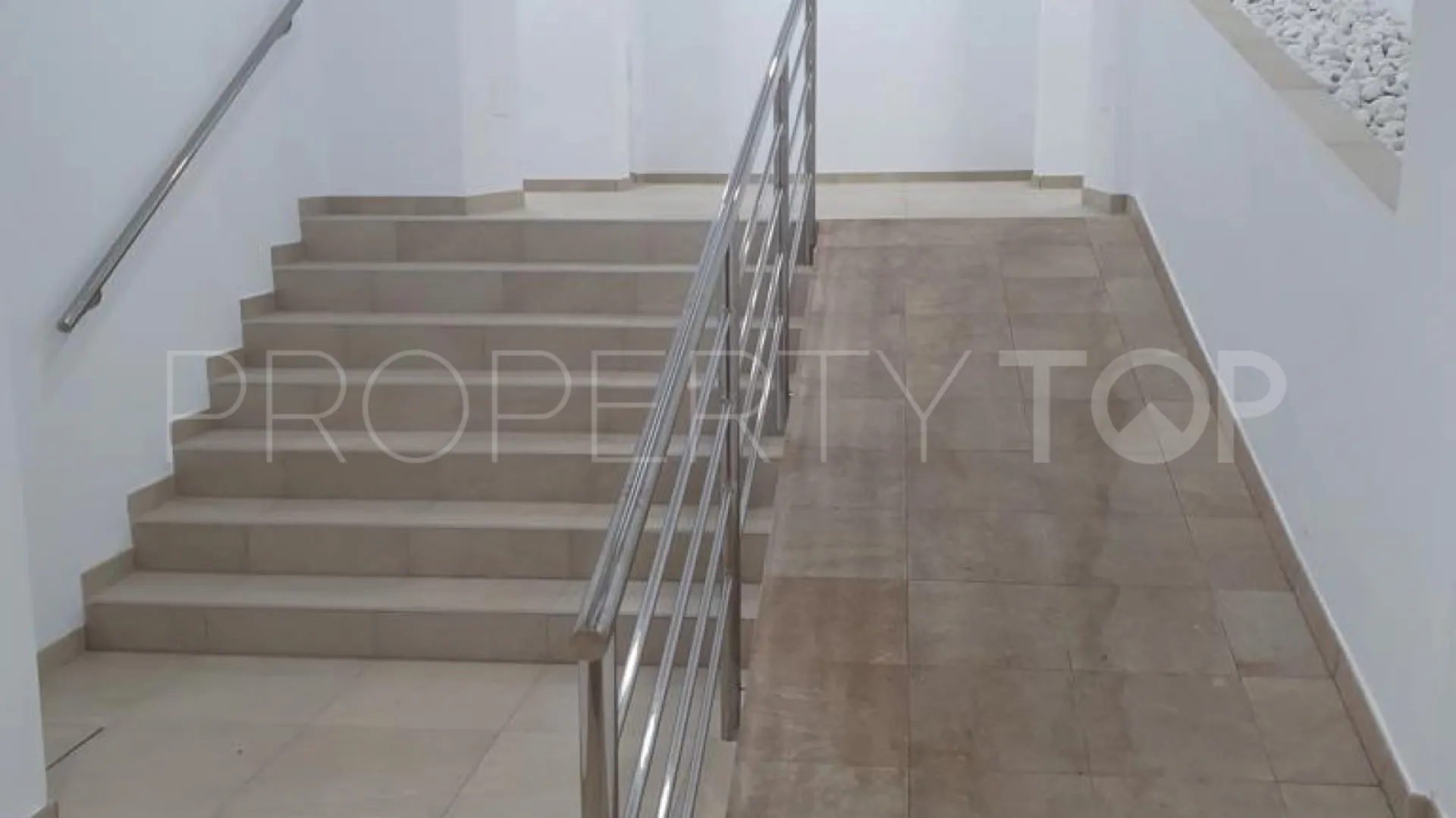 Se vende apartamento en Ricardo Soriano de 3 dormitorios