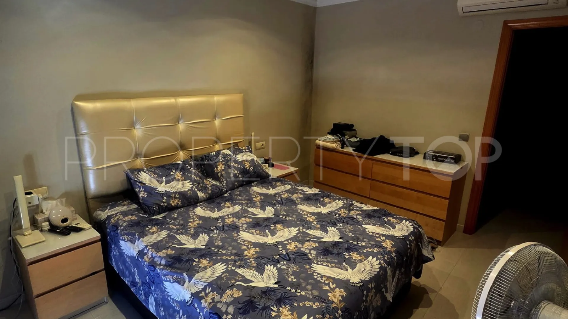 Se vende pareado de 3 dormitorios en Calvario