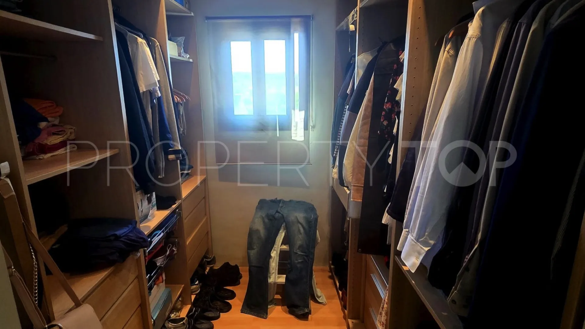 Se vende pareado de 3 dormitorios en Calvario