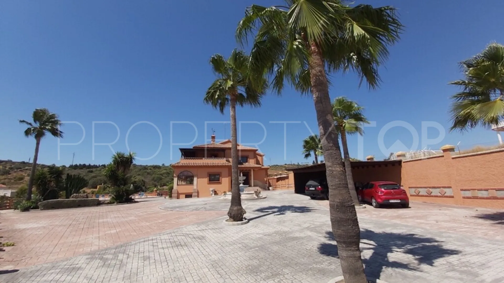For sale villa with 6 bedrooms in Guadalobon