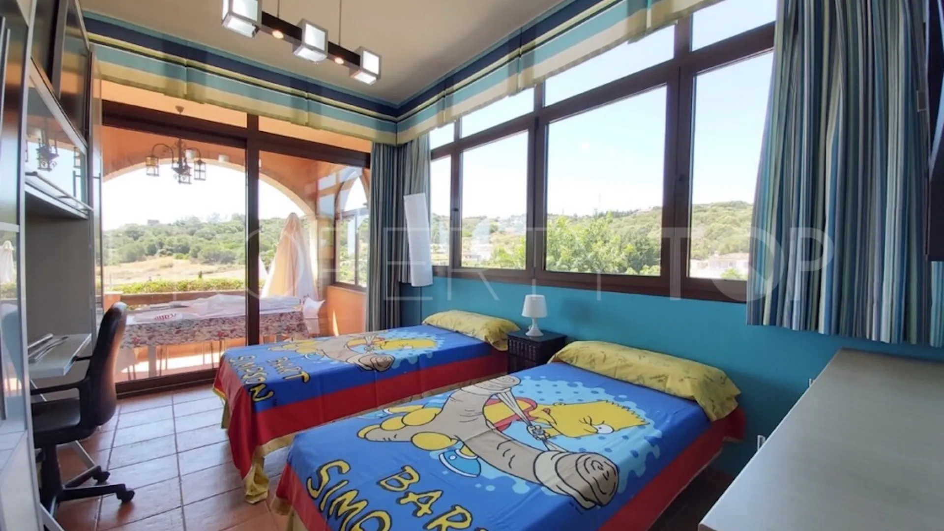 For sale villa with 6 bedrooms in Guadalobon