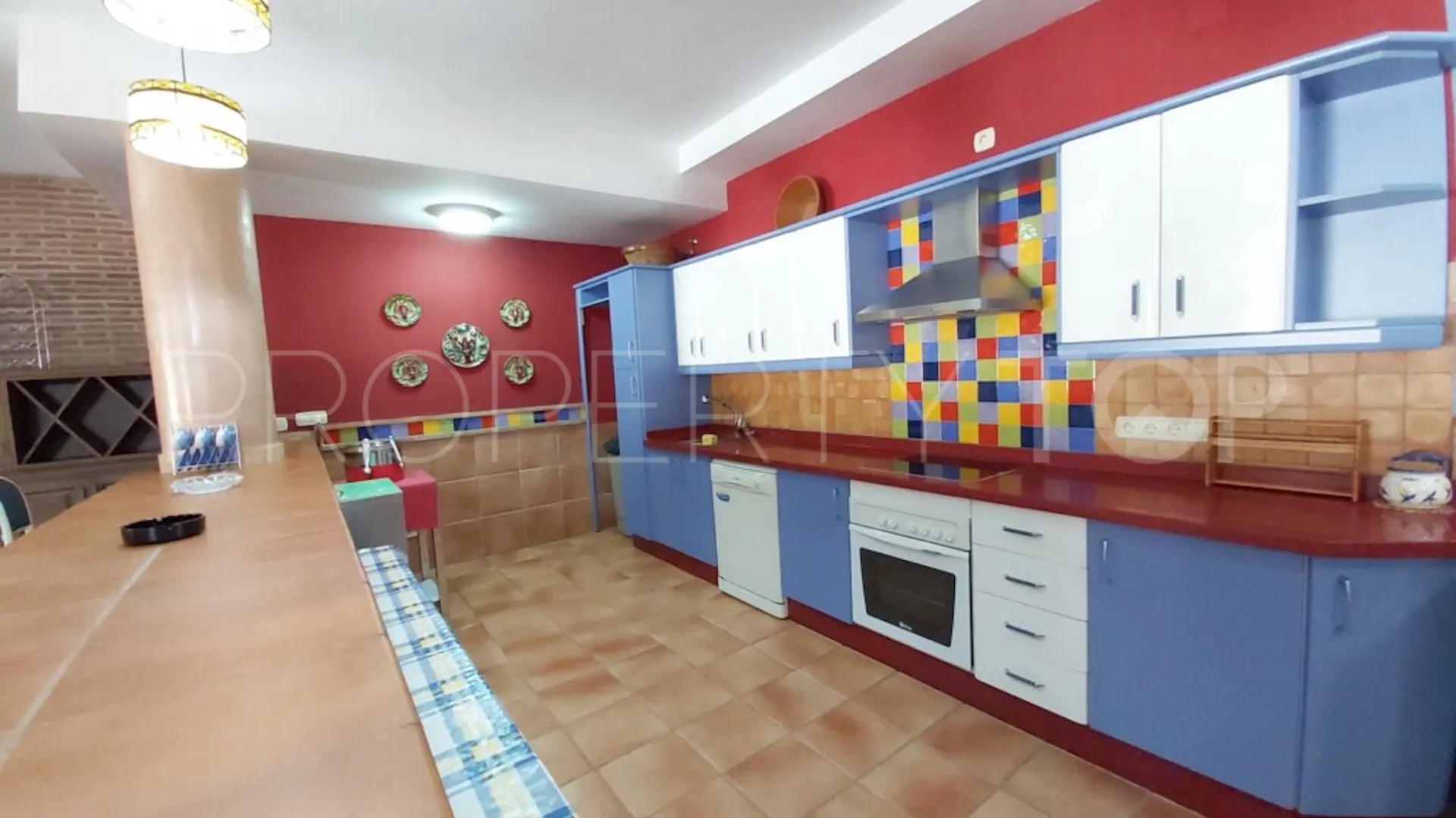 For sale villa with 6 bedrooms in Guadalobon