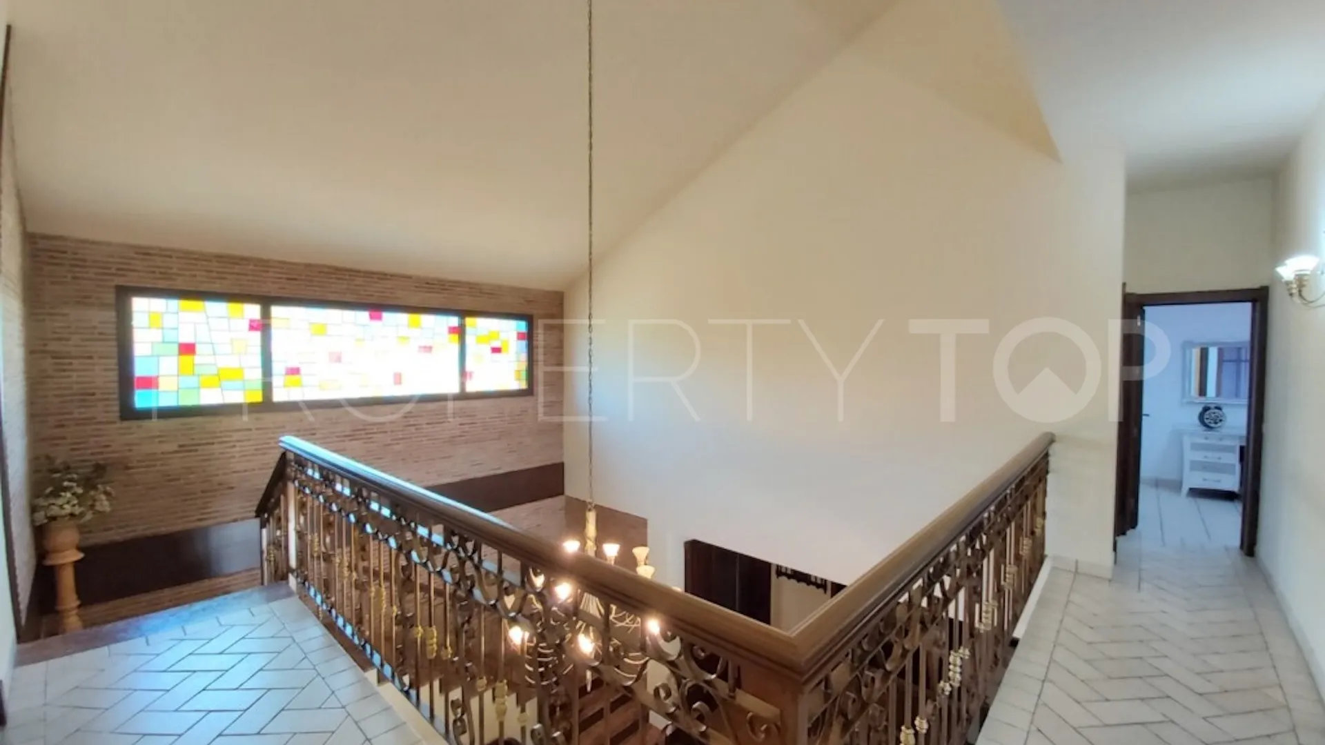 For sale villa with 6 bedrooms in Guadalobon