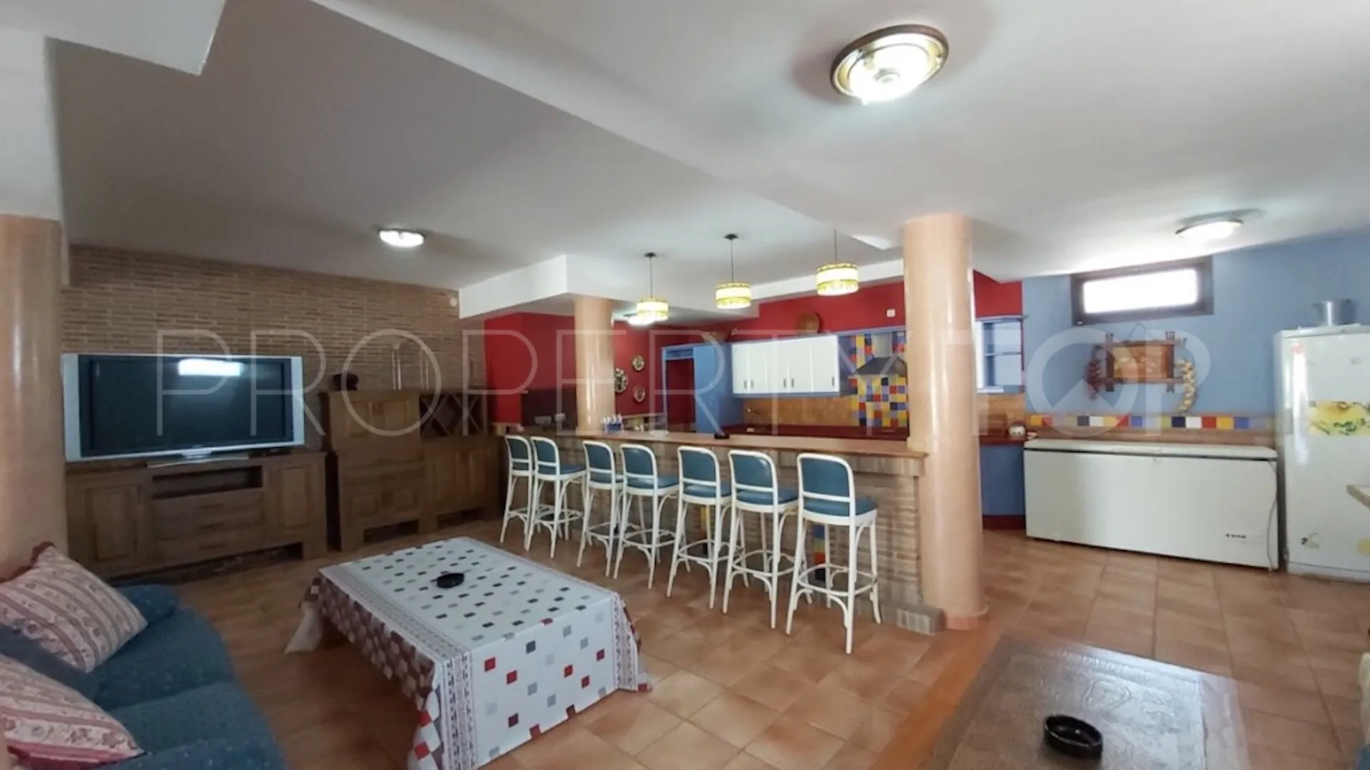 For sale villa with 6 bedrooms in Guadalobon