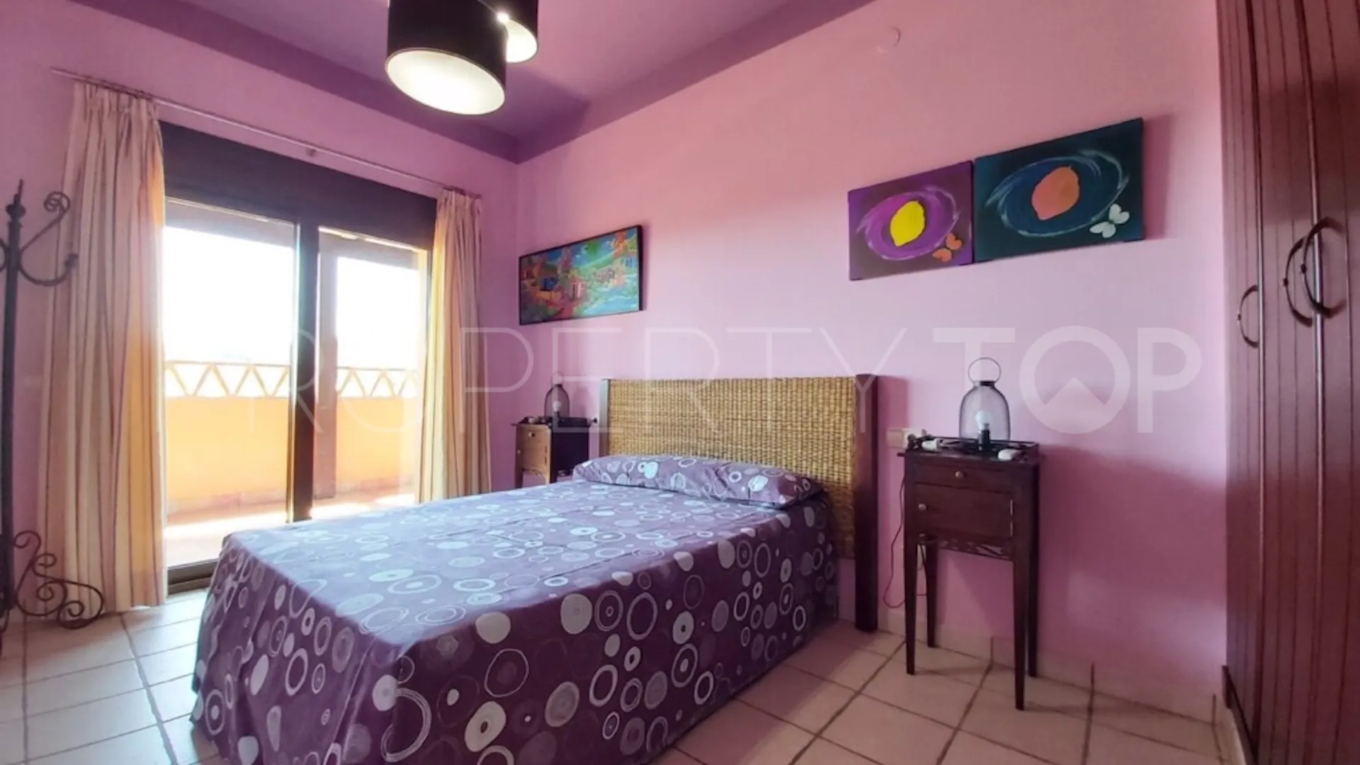 For sale villa with 6 bedrooms in Guadalobon