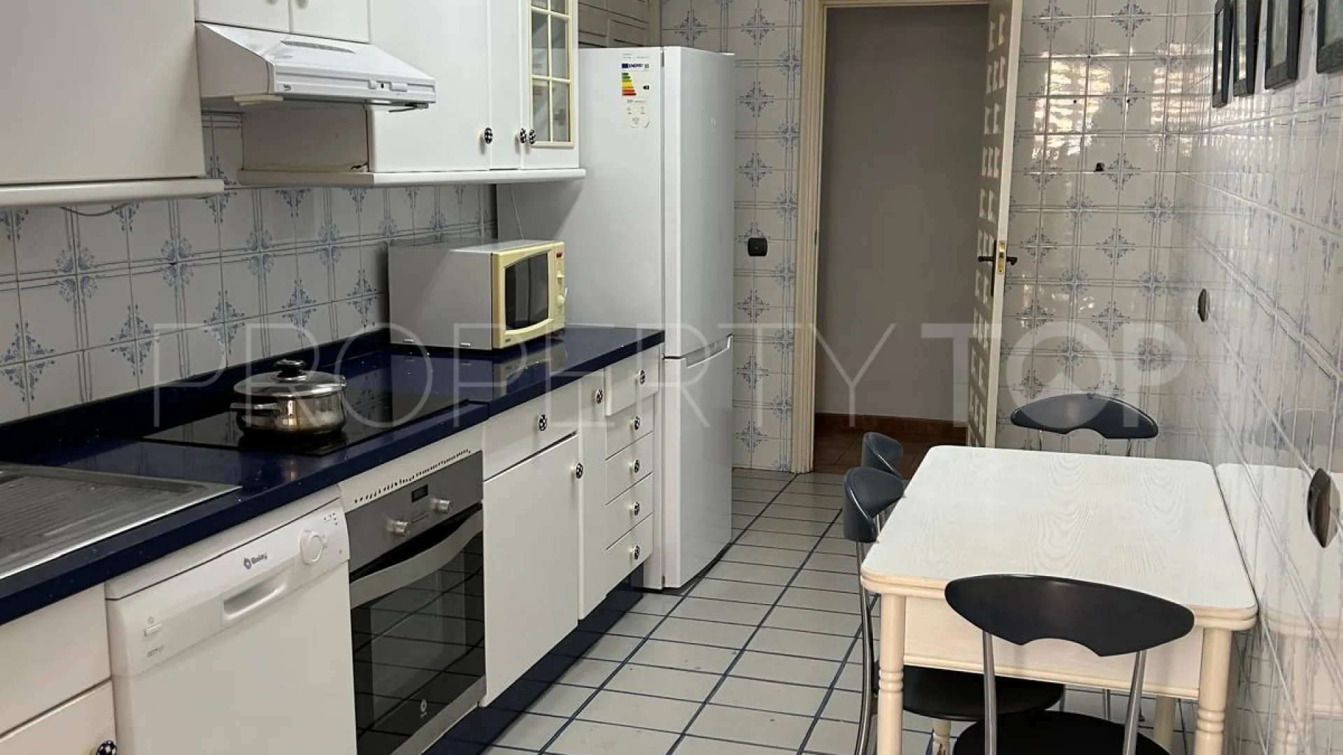 For sale apartment in Marbella with 3 bedrooms