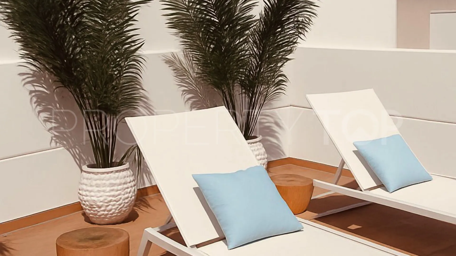 Comprar apartamento planta baja de 2 dormitorios en Estepona Puerto