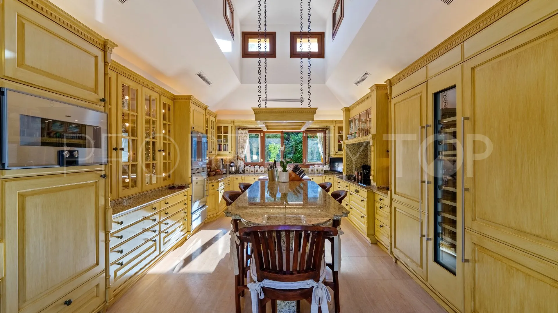 Las Lomas del Marbella Club, villa en venta