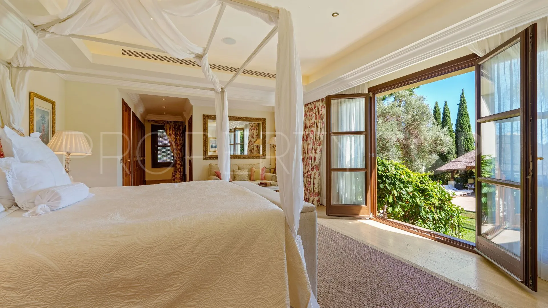 Las Lomas del Marbella Club, villa en venta