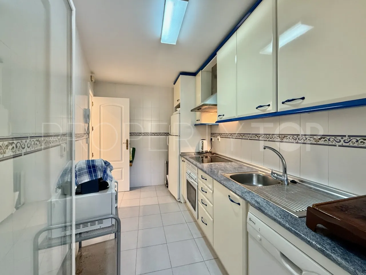 Apartamento en venta en La Duquesa