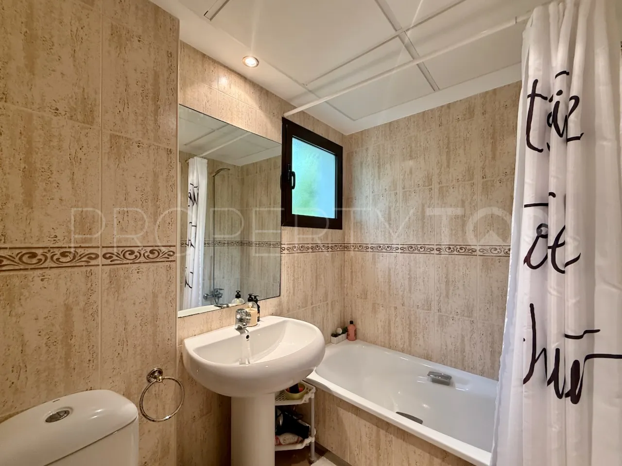 Apartamento en venta en La Duquesa