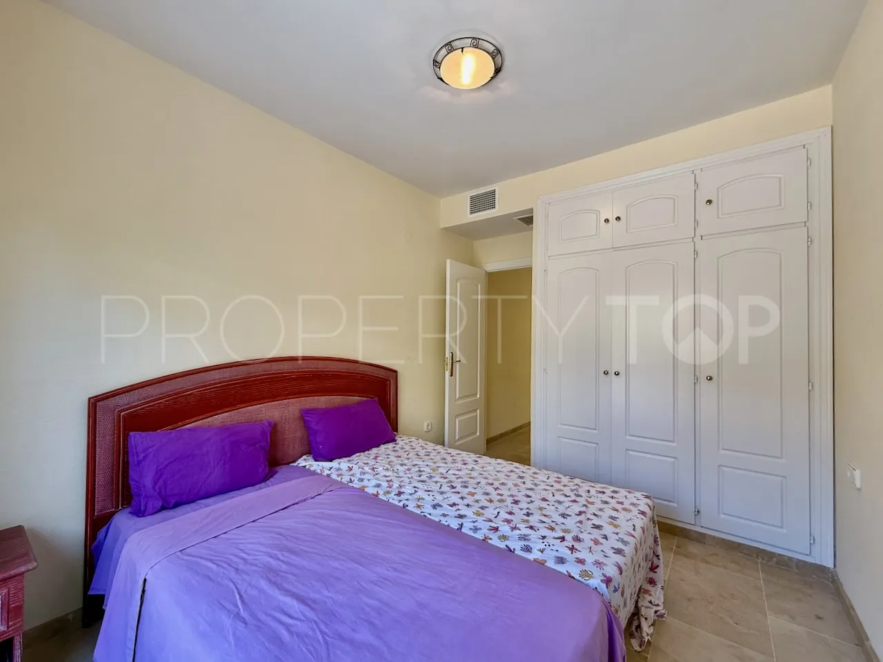 Apartamento en venta en La Duquesa