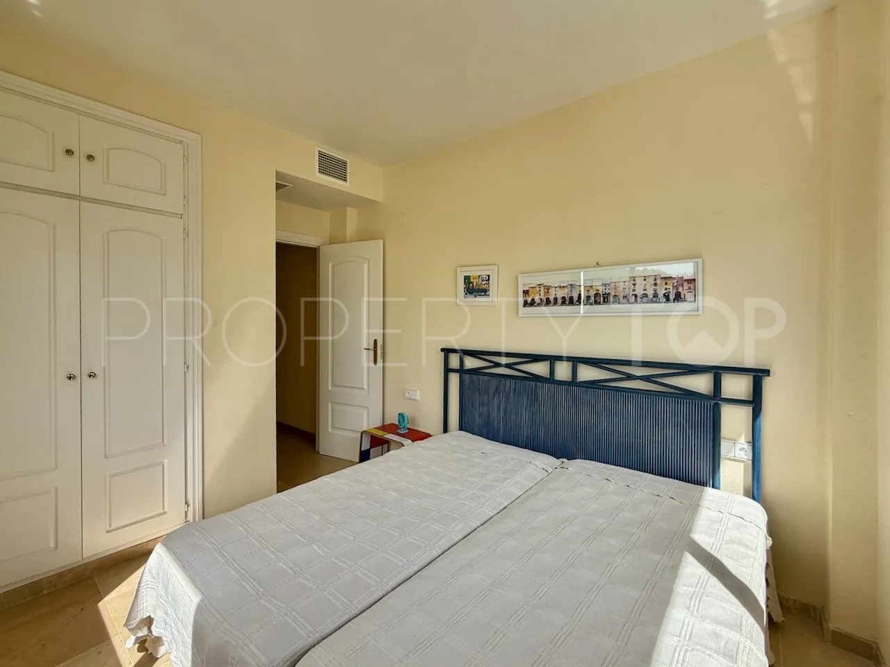 Apartamento en venta en La Duquesa