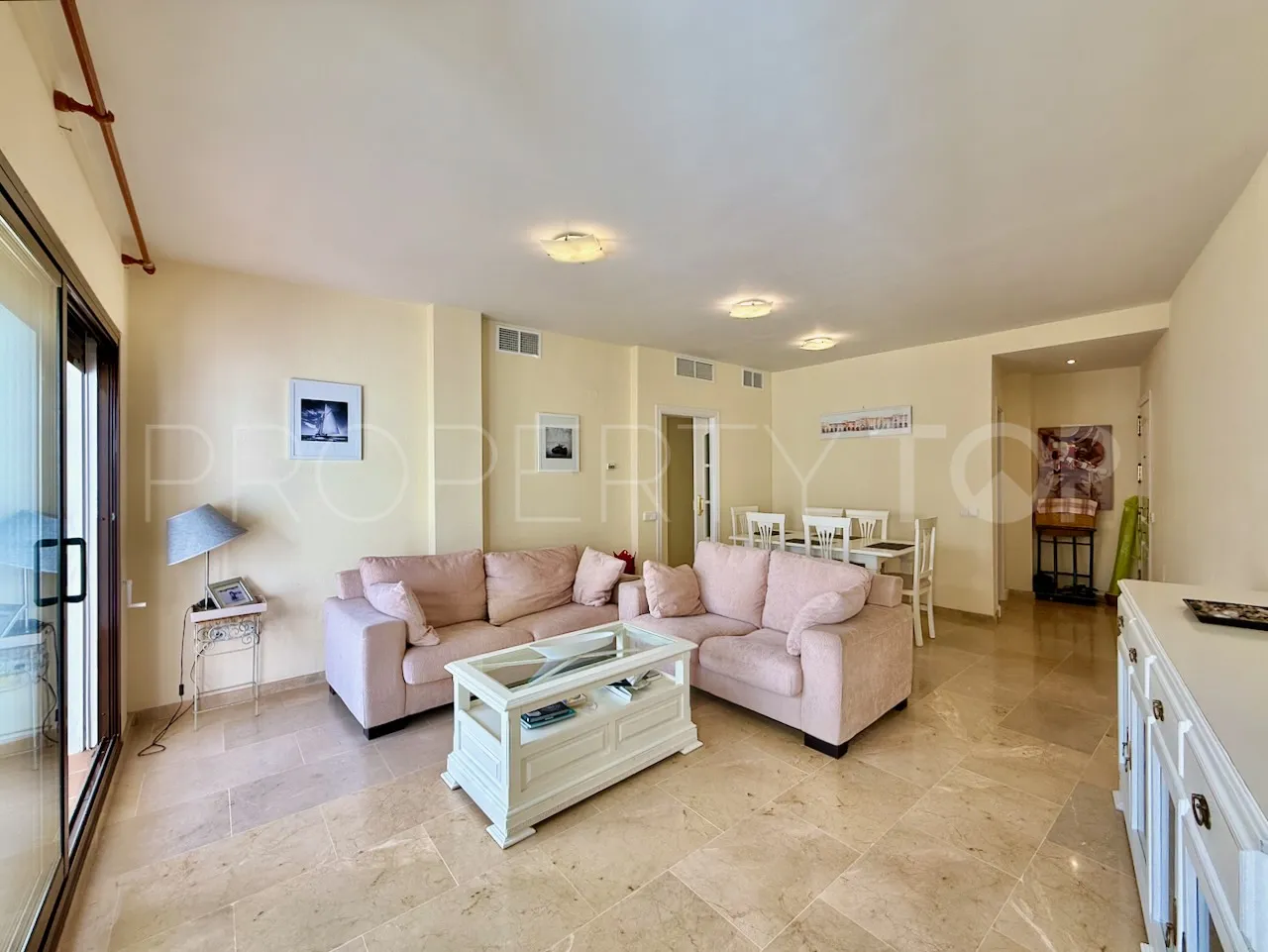 Apartamento en venta en La Duquesa