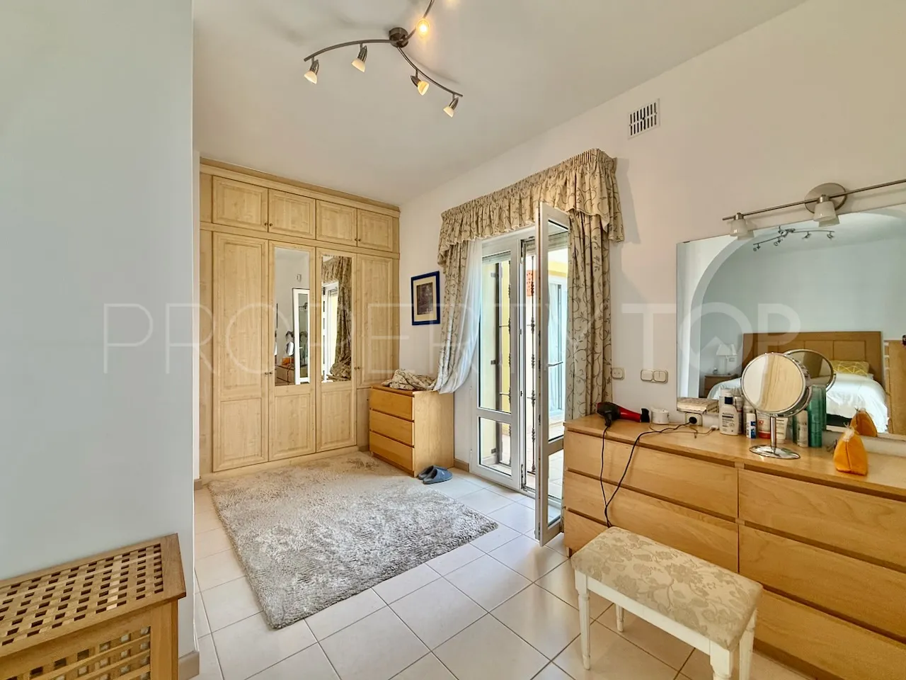 Villa en venta en La Duquesa Golf