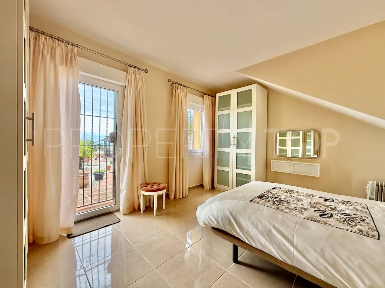 Villa en venta en La Duquesa Golf
