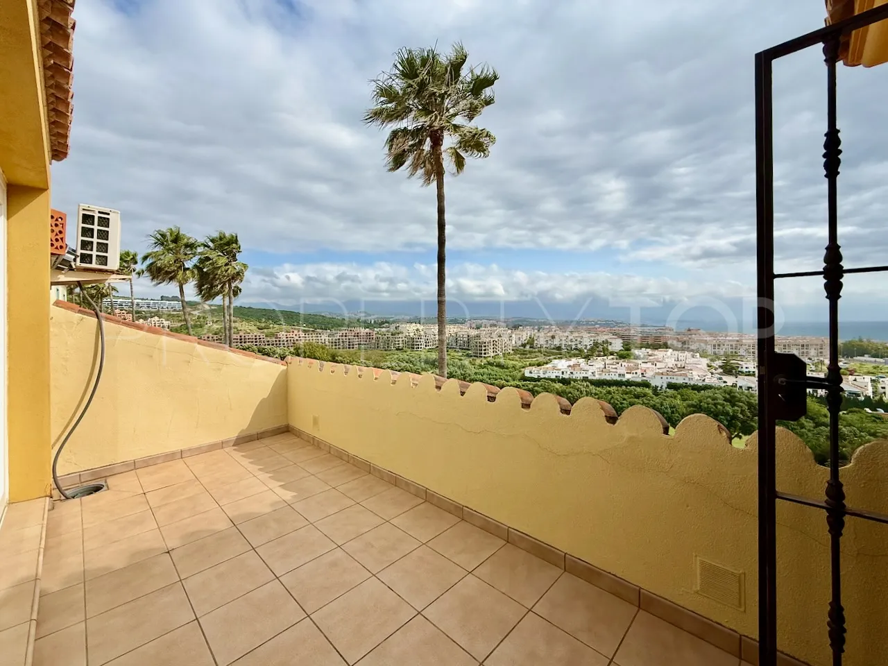 Villa en venta en La Duquesa Golf