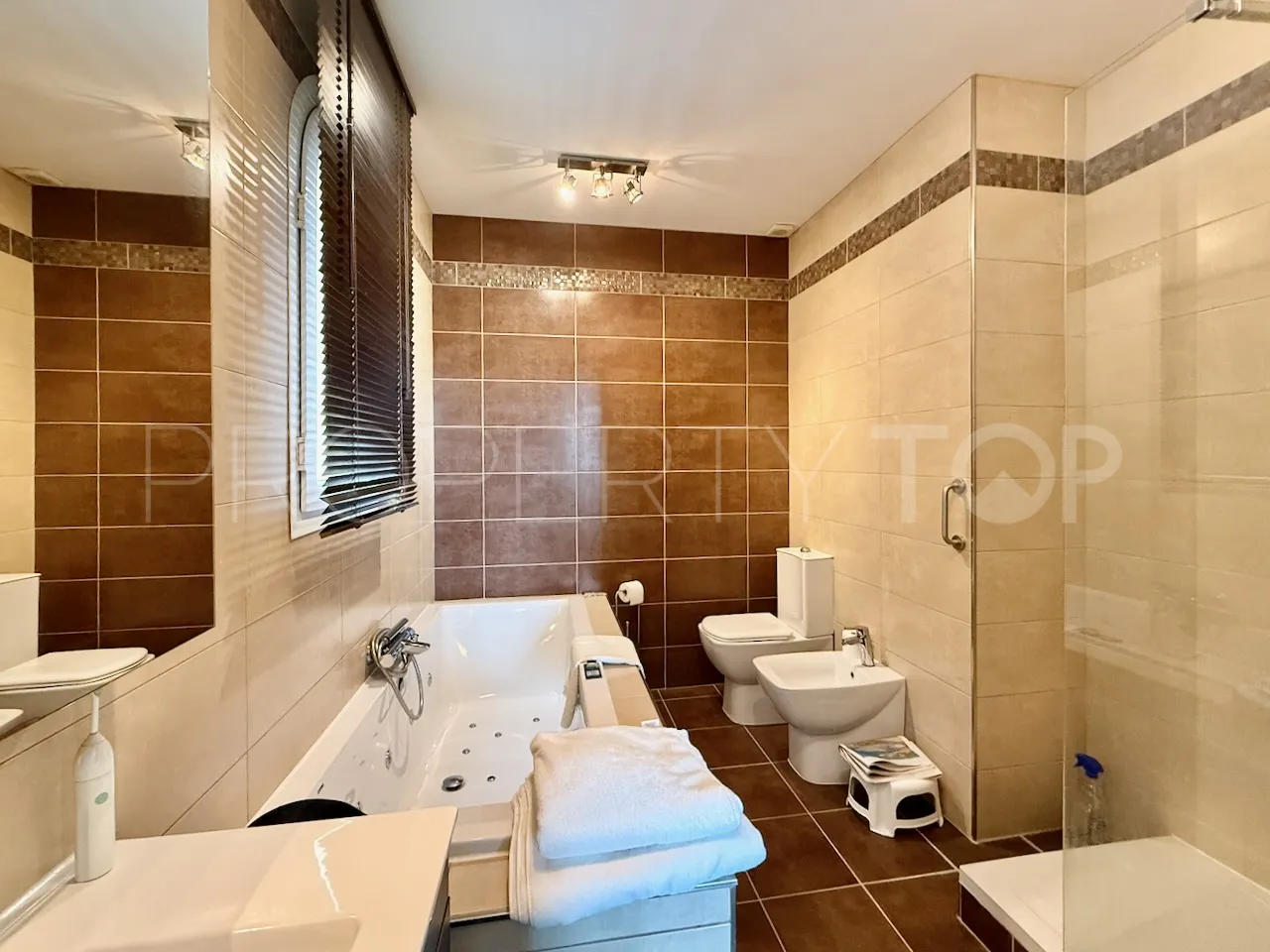 Villa en venta en La Duquesa Golf