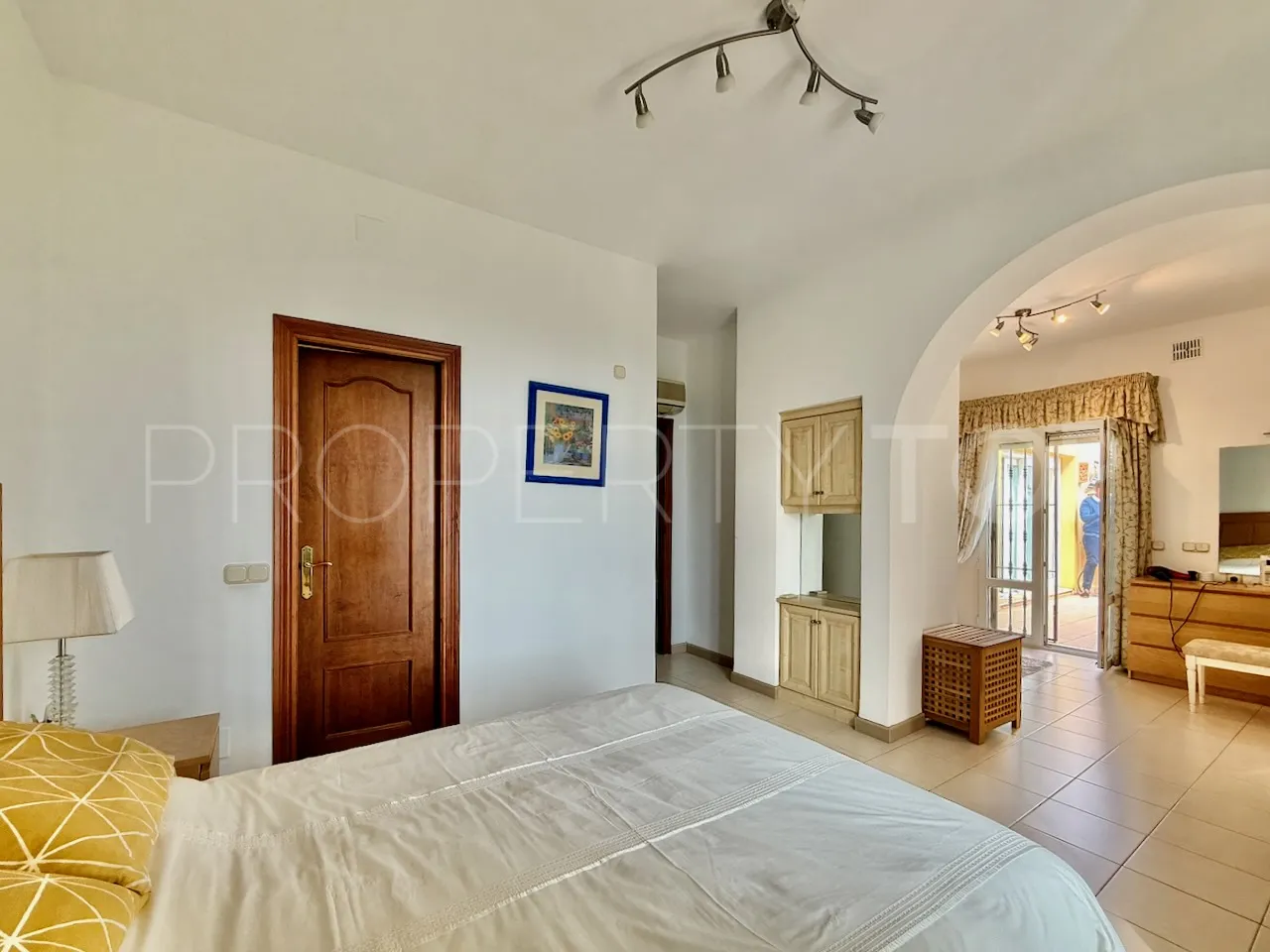 Villa en venta en La Duquesa Golf