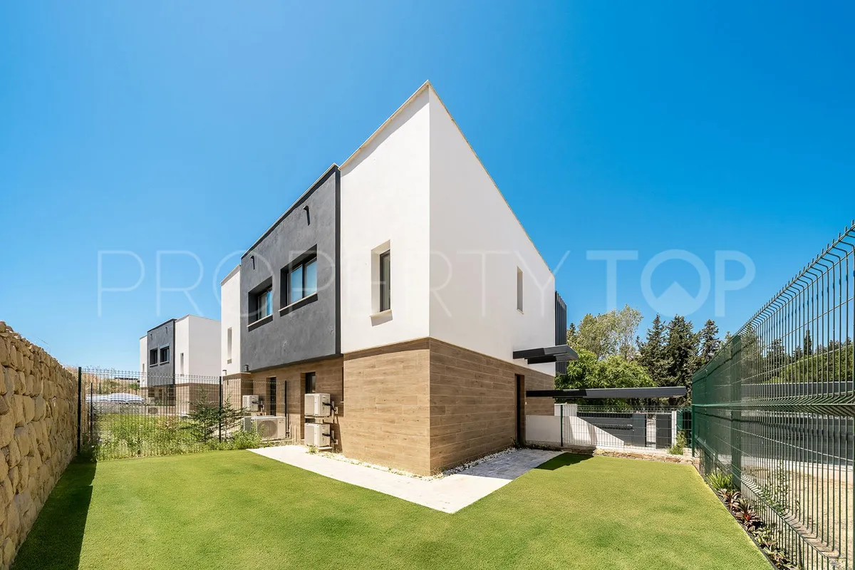 Villa a la venta en Atalaya de 3 dormitorios