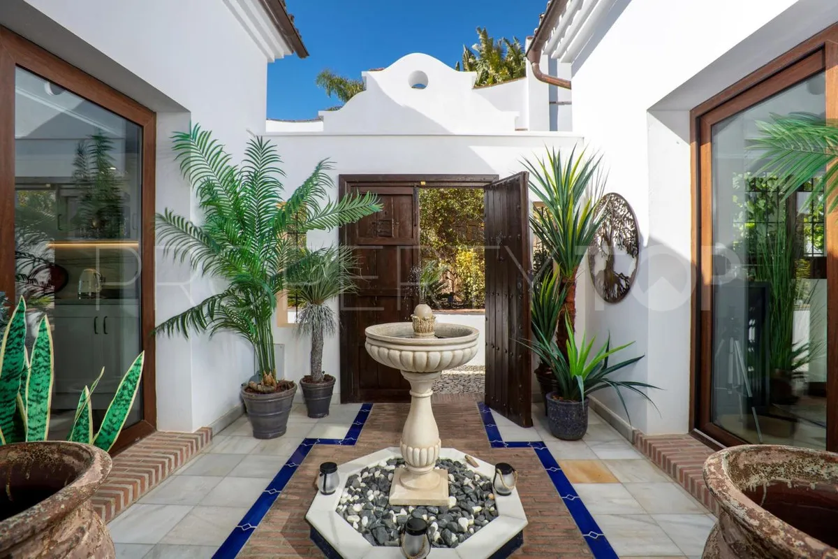 Benahavis, villa a la venta de 4 dormitorios