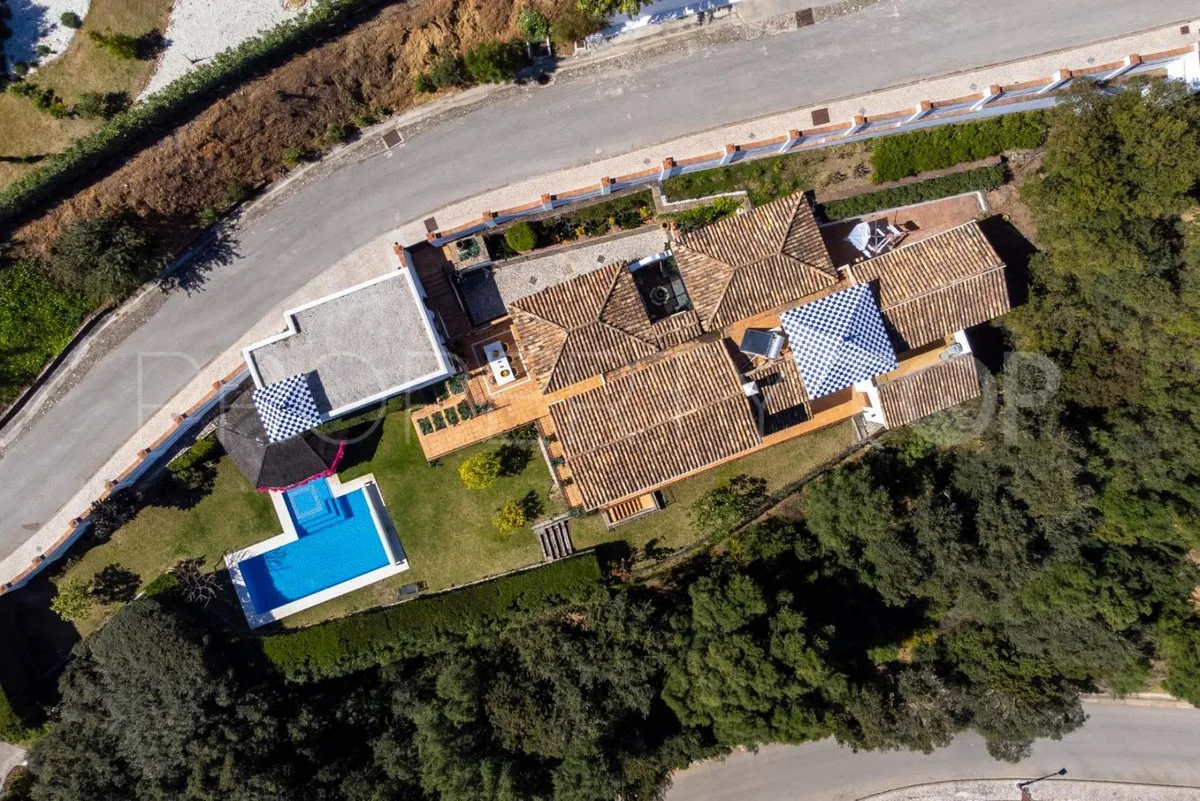 Benahavis, villa a la venta de 4 dormitorios