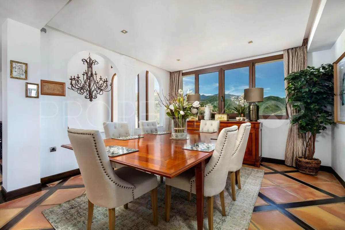 Benahavis, villa a la venta de 4 dormitorios