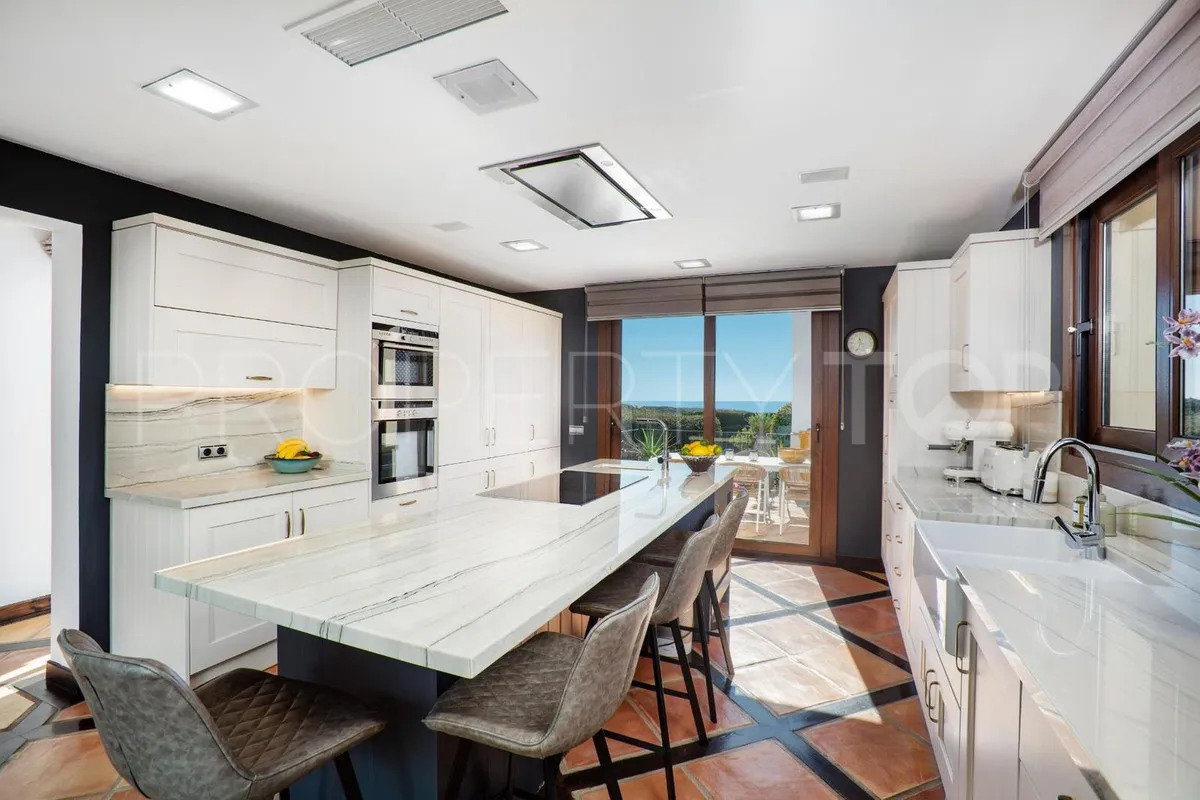 Benahavis, villa a la venta de 4 dormitorios