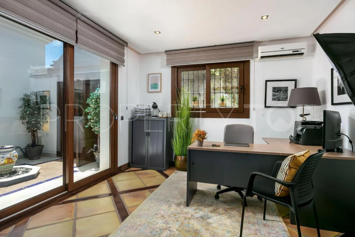 Benahavis, villa a la venta de 4 dormitorios