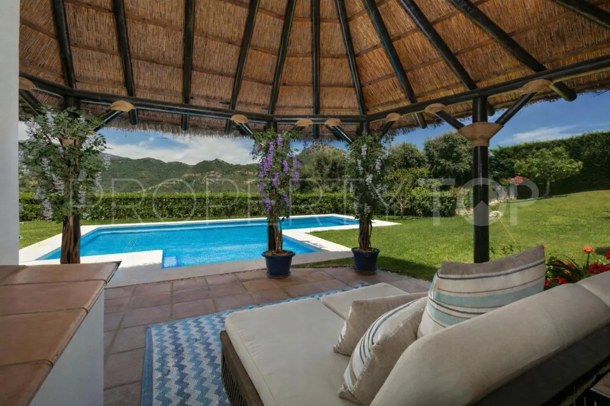 Benahavis, villa a la venta de 4 dormitorios