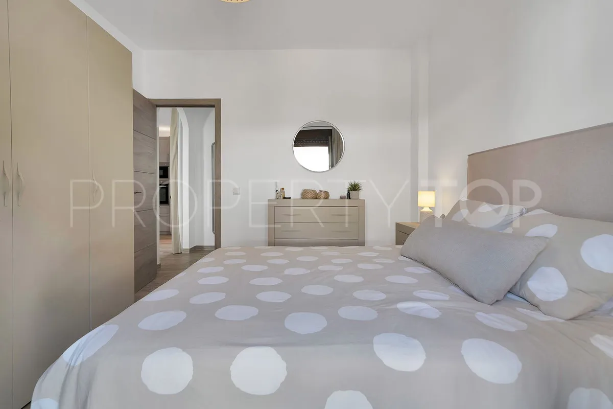 Ático en venta de 2 dormitorios en Benahavis