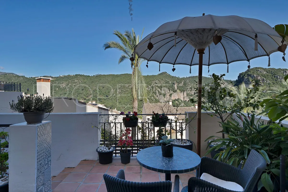 Benahavis 4 bedrooms town house for sale