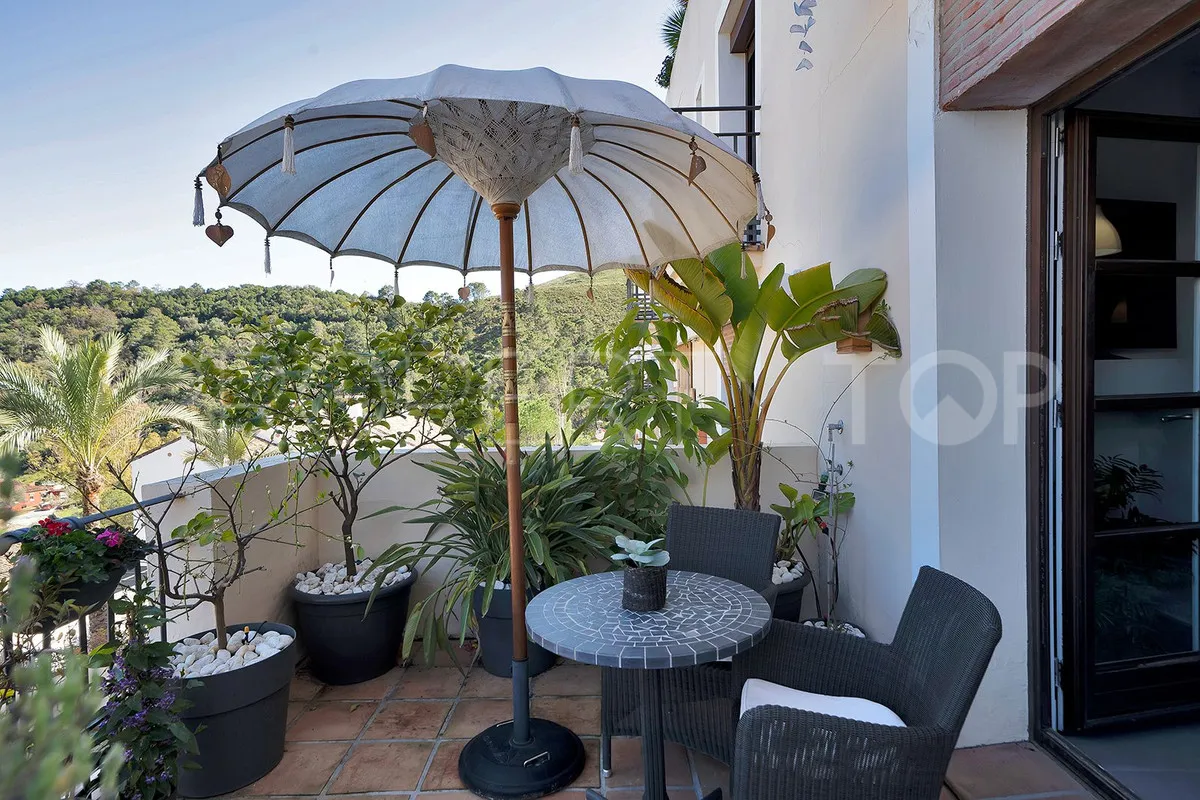 Benahavis 4 bedrooms town house for sale