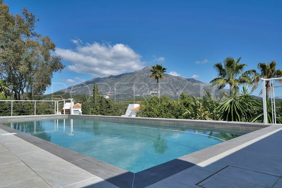 Nueva Andalucia, villa en venta de 4 dormitorios